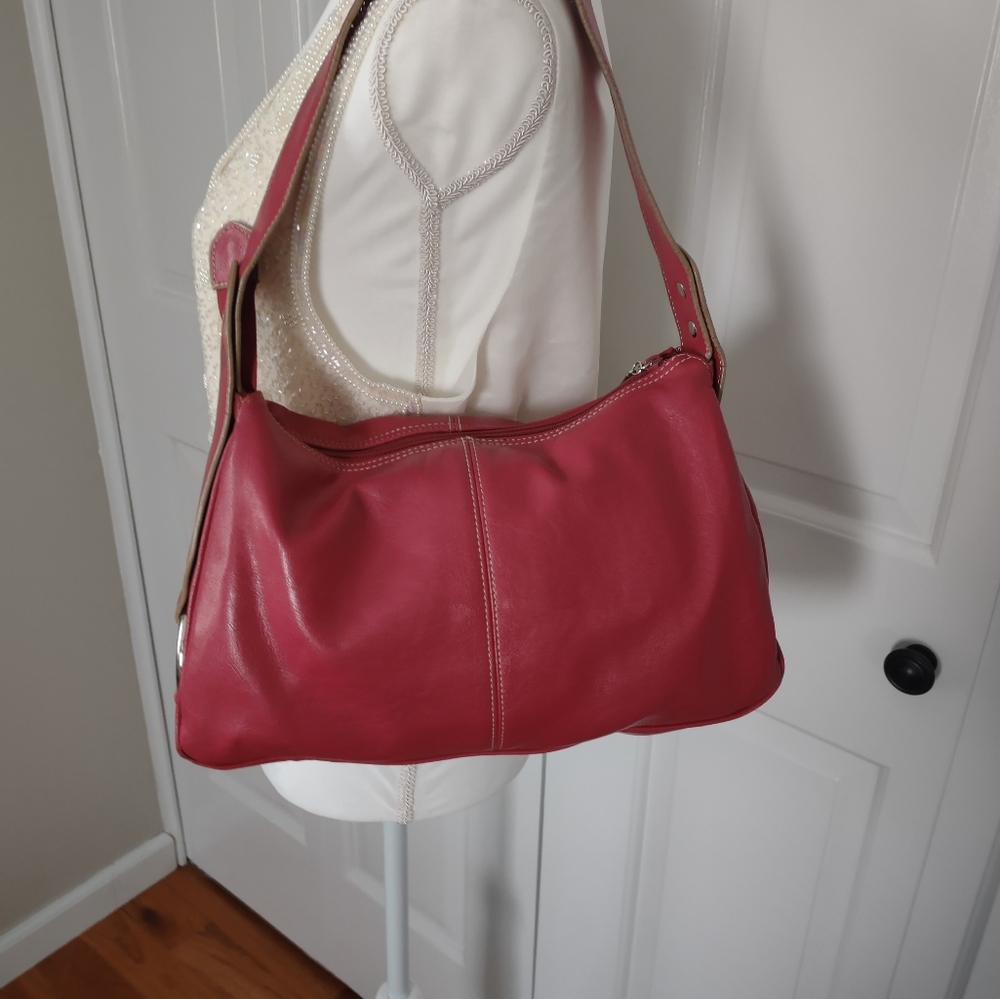 Elegant Red Leather Shoulder Bag